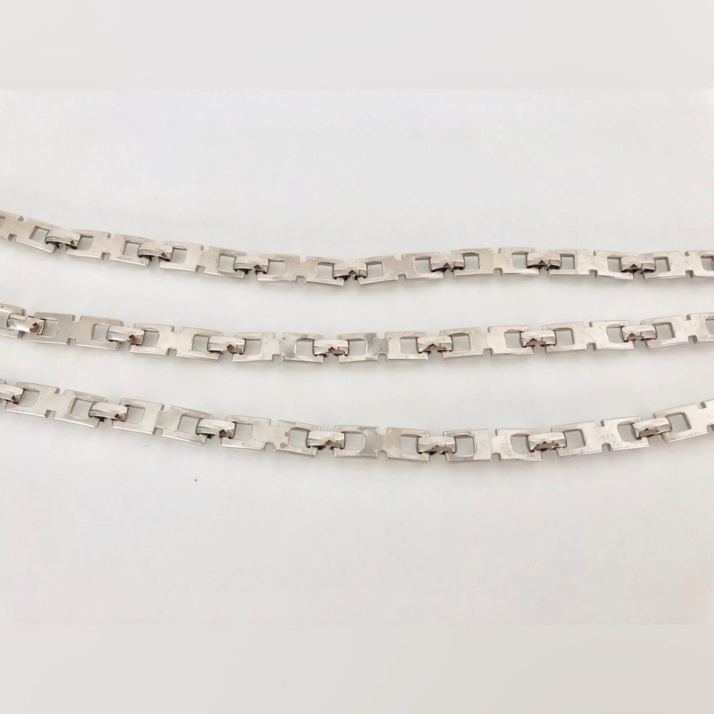 Adjustable Silvertone Draped Chainlink Belt - Picture 3 of 4